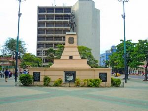 Plaza de Bolívar - ¿Cuál Es El Plan?